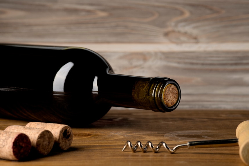 Vini e accessori da regalare ad un appassionato di vino Vini e accessori da regalare ad un appassionato di vino